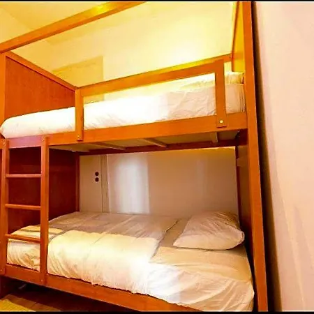 Swisslisbon Hostel *